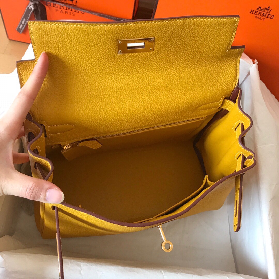 Hermes Kelly 25cm Handbag Shoulder Bag in Yellow Togo Leather